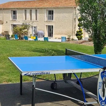 La Gloriette Proche Futuroscope Apartmán *